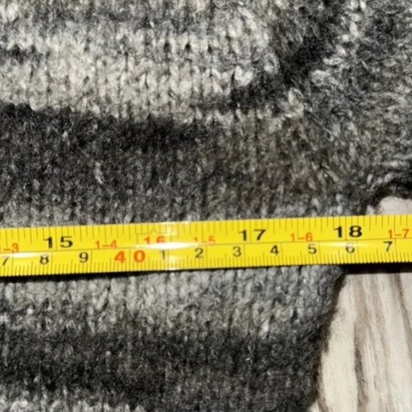 Bandolin Sweater Cardigan Women’s Sz Large Gray Striped Single Button Cozy Soft - Picture 7 of 9